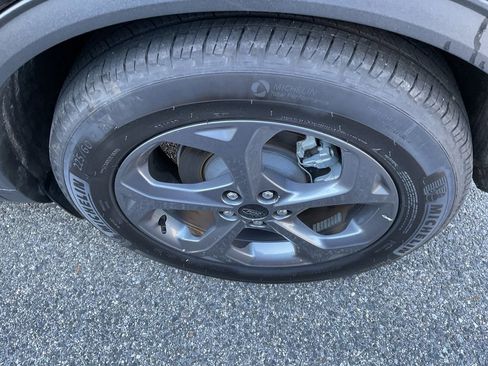 Used 2025 Ford Escape ST-Line image 6