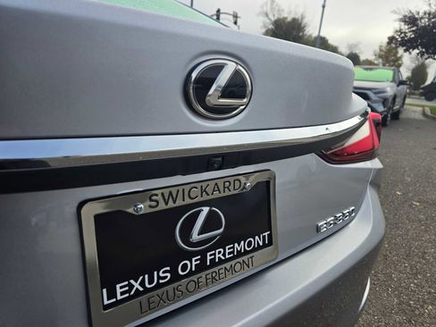 New 2025 Lexus ES 350 w/ Premium Package image 16