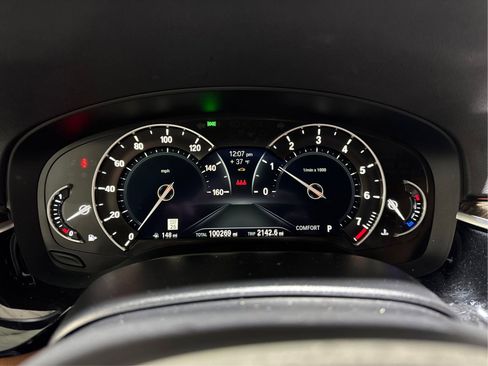 Used 2019 BMW 530i xDrive w/ M Sport Package image 14