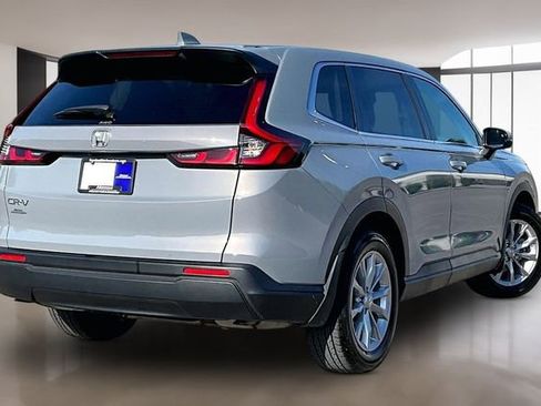 Used 2025 Honda CR-V EX image 6