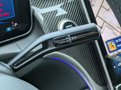 Used 2025 Mercedes-Benz GLC 43 AMG 4MATIC image 26