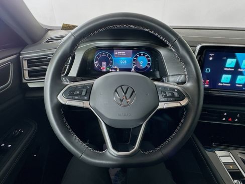 Used 2024 Volkswagen Atlas Cross Sport SE image 11