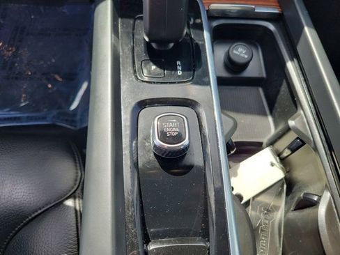 Used 2023 Volvo S60 B5 Plus image 22