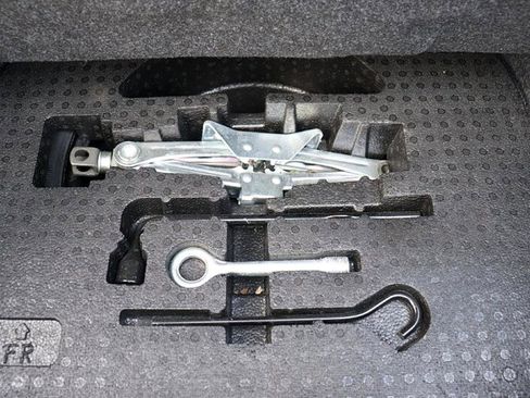 Used 2011 Acura TL image 34