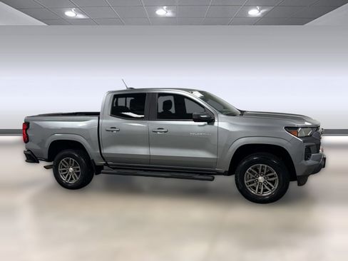 Used 2024 Chevrolet Colorado LT w/ LT Convenience Package RWD image 7