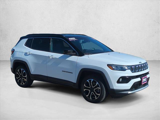 Used 2023 Jeep Compass Limited AWD/4WD image 3