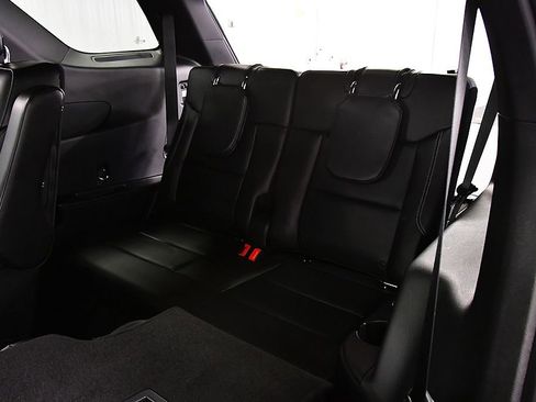 Used 2020 Ford Explorer ST w/ Premium Technology Package image 31