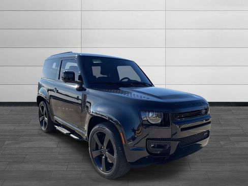 Used 2023 Land Rover Defender 90 X-Dynamic SE image 7