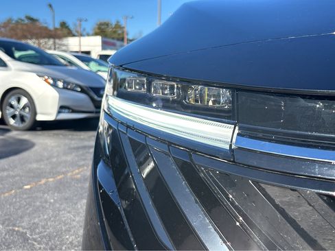 New 2026 Nissan Sentra SR w/ SR Premium Package FWD image 24