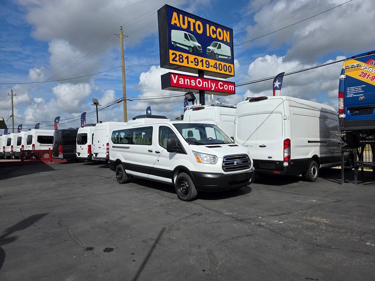 Used 2019 Ford Transit 350 XLT RWD image 31