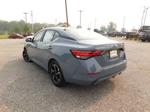 Used 2024 Nissan Sentra SV FWD image 6