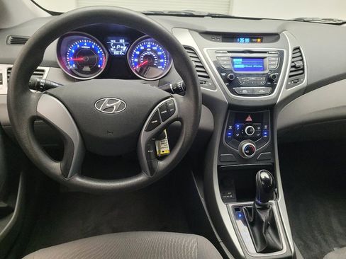 Used 2016 Hyundai Elantra SE FWD image 22