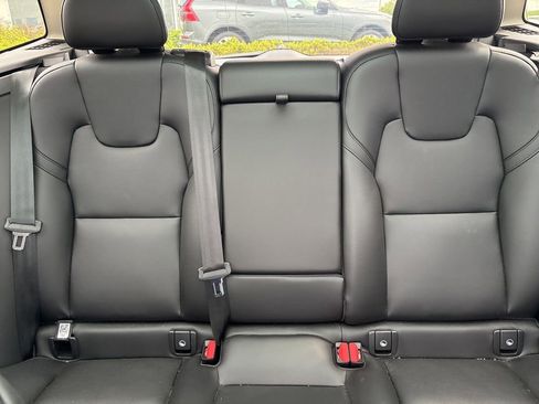Certified 2023 Volvo XC60 B5 Core w/ Climate Package AWD/4WD image 28