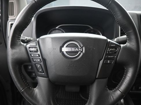 Used 2024 Nissan Frontier SV w/ SV Convenience Package image 11