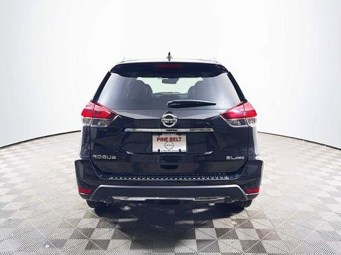 Certified 2018 Nissan Rogue SL image 5