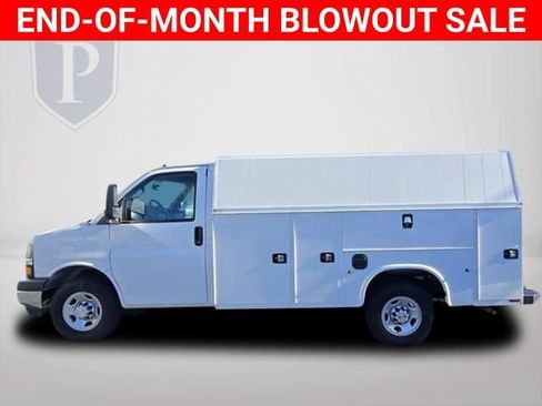 New 2025 Chevrolet Express 3500 w/ Power Convenience Package image 10