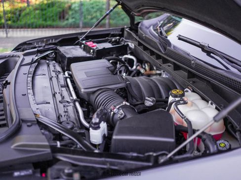 Used 2023 Cadillac Escalade ESV Sport Platinum image 19