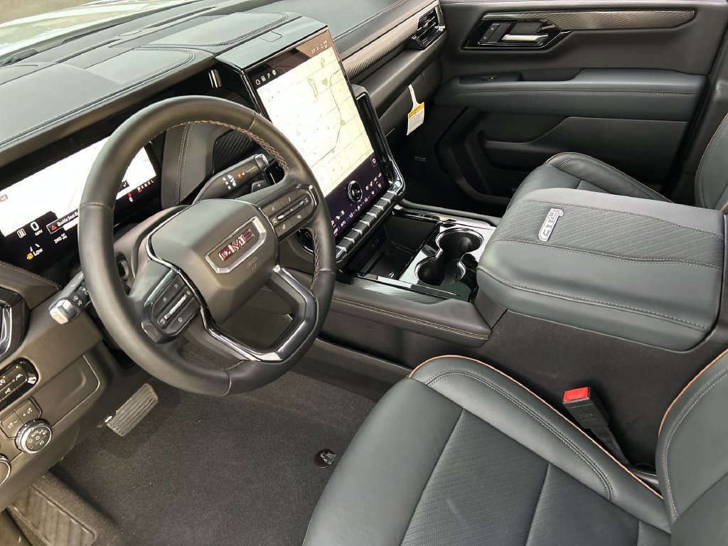 Used 2026 GMC Yukon AT4 AWD/4WD image 10
