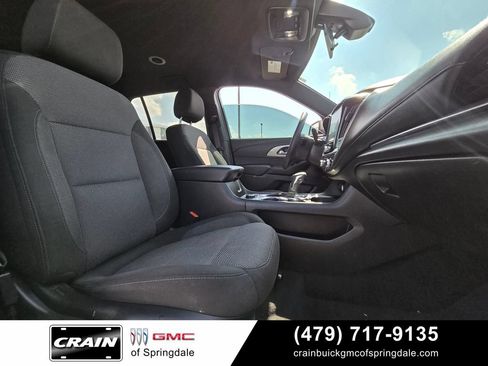 Used 2023 Chevrolet Traverse LT FWD image 31