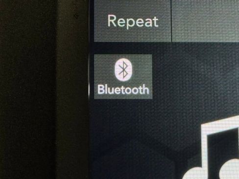 Used 2022 Jeep Cherokee Trailhawk w/ Comfort/Convenience Group image 35