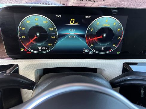 Used 2022 Mercedes-Benz CLA 250 CLA 250 image 24