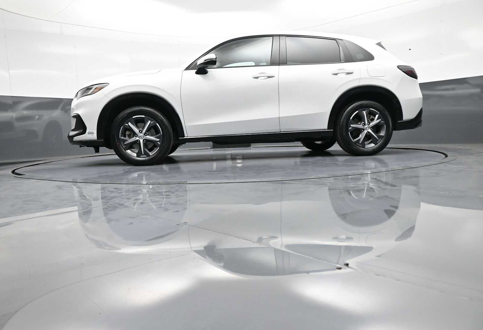 Certified 2023 Honda HR-V EX-L image 30