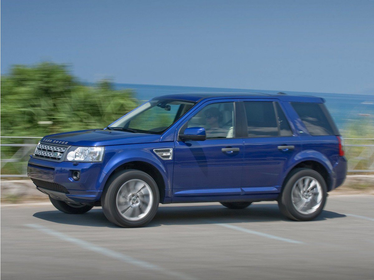 Used 2011 Land Rover LR2 HSE AWD/4WD image 1