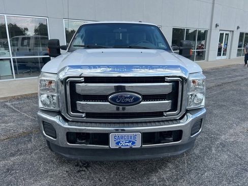 Used 2016 Ford F250 XLT image 2