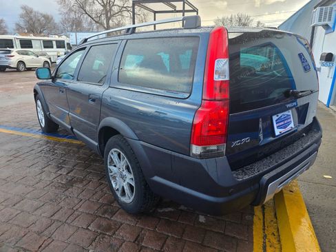 Used 2007 Volvo XC70 2.5T Wagon 4D image 8