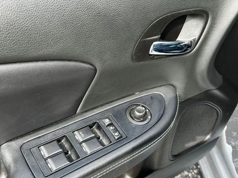 Used 2014 Dodge Avenger SXT w/ Sun/Sound Group image 14