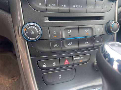 Used 2013 Chevrolet Malibu LS w/ Protection Package FWD image 22