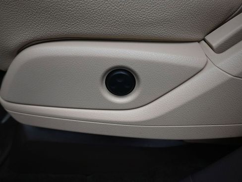 Used 2016 Mercedes-Benz GLE 350 4MATIC image 13