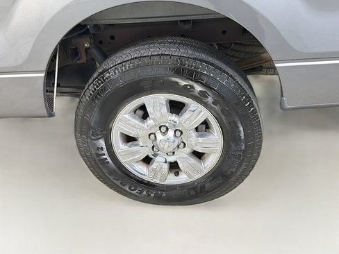 Used 2011 Ford F150 XLT w/ XLT Chrome Pkg AWD/4WD image 26