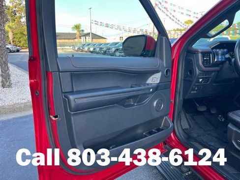 Used 2022 Ford Expedition Limited AWD/4WD image 5