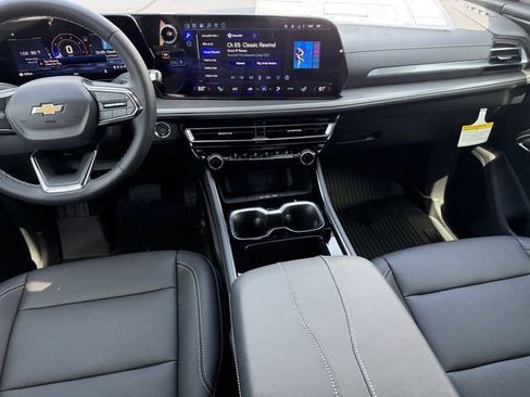 New 2026 Chevrolet Traverse LT w/ Sun and Wheel Package image 19