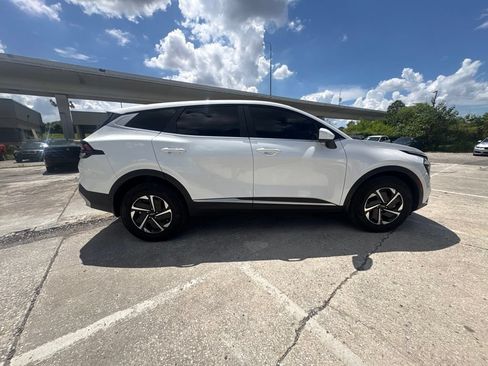 Used 2024 Kia Sportage LX AWD/4WD image 2