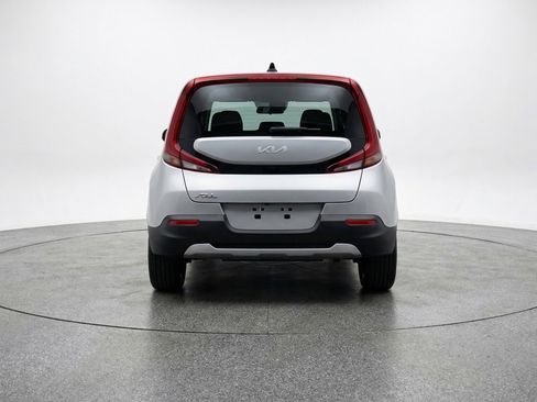 Used 2025 Kia Soul LX w/ LX Technology Package image 7