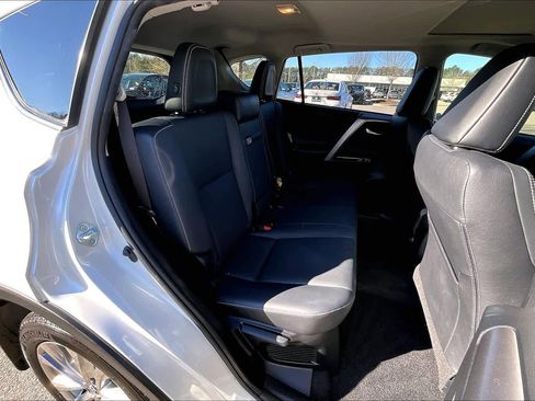 Used 2017 Toyota RAV4 Limited image 19