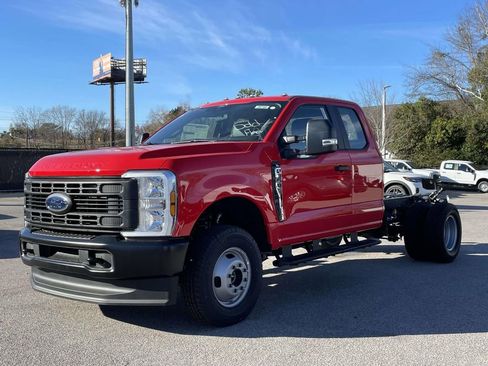 New 2026 Ford F350 XL image 3