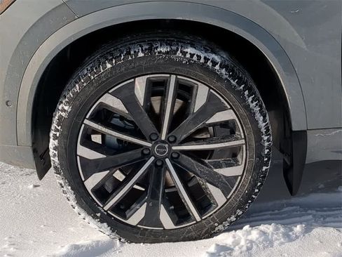 New 2026 Volvo XC90 B6 Ultra w/ Protection Package image 13