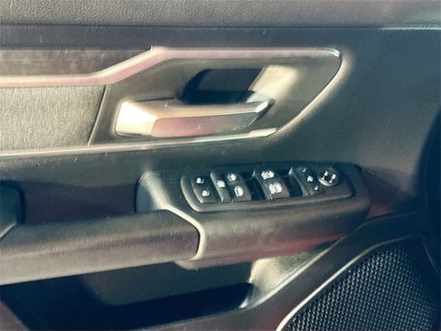 Used 2019 RAM 1500 Big Horn image 18