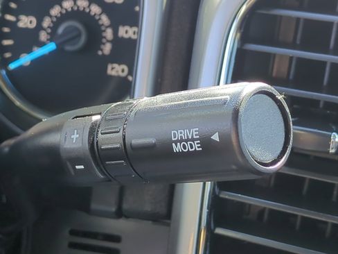 Used 2020 Ford F150 Lariat image 27