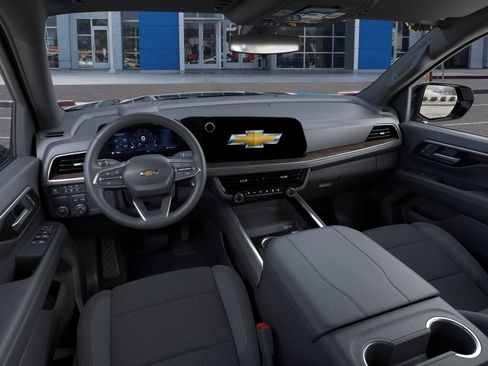 New 2026 Chevrolet Suburban LS RWD image 16