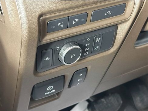 Used 2022 Ford F150 King Ranch image 10