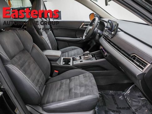 Used 2023 Mitsubishi Outlander SE image 24