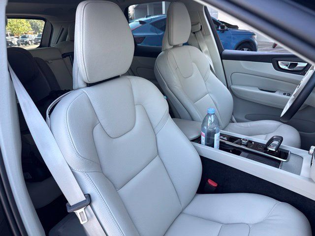 Used 2025 Volvo XC60 T8 Plus w/ Protection Package Premier AWD/4WD image 11