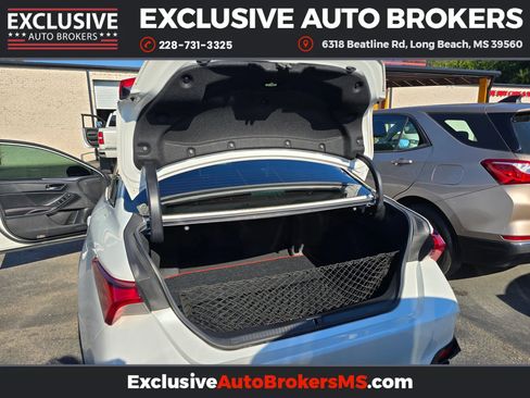 Used 2021 Toyota Avalon TRD image 18