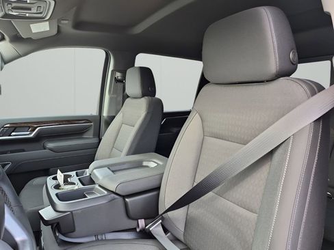 New 2026 GMC Sierra 2500 SLE w/ SLE Value Package; AWD/4WD image 35
