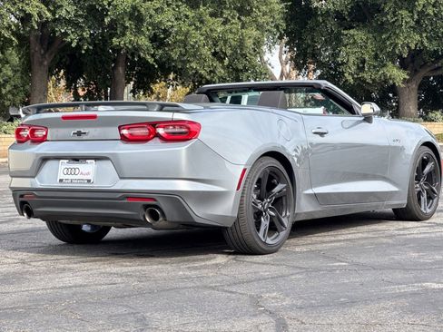 Used 2024 Chevrolet Camaro LT w/ Technology Package RWD image 4