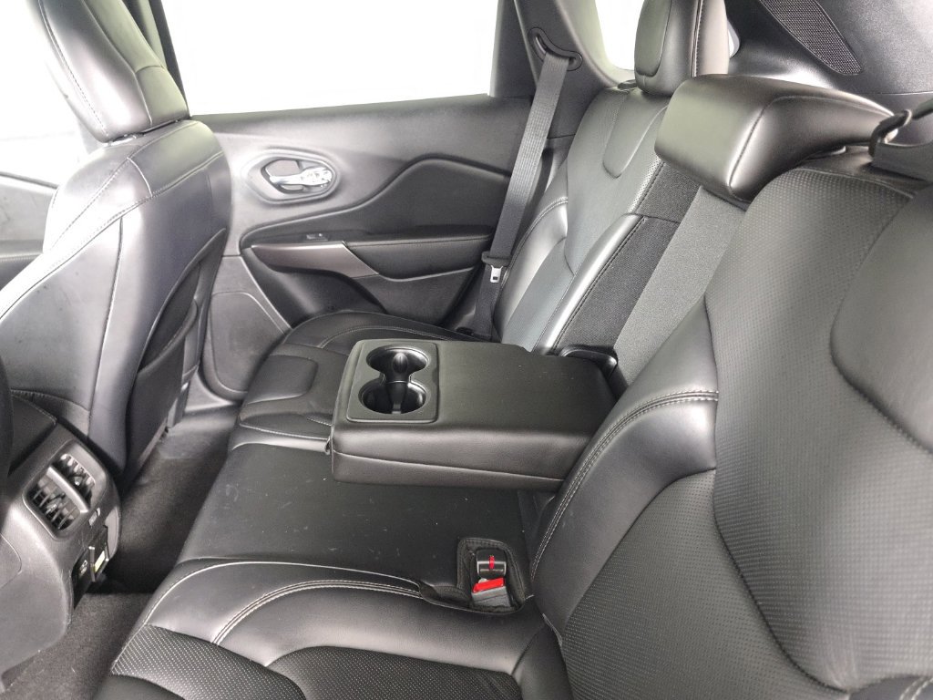Used 2021 Jeep Cherokee Latitude Lux w/ Comfort/Convenience Group AWD/4WD image 27